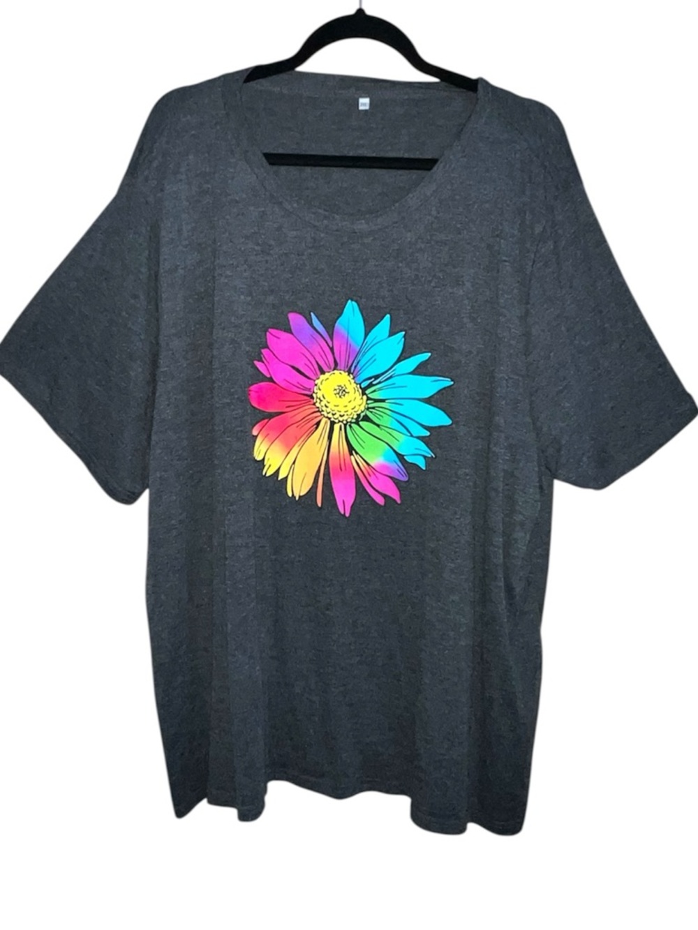COLORFUL DAISY FLOWER SHORT SLEEVE TOP - Picture 2 of 8